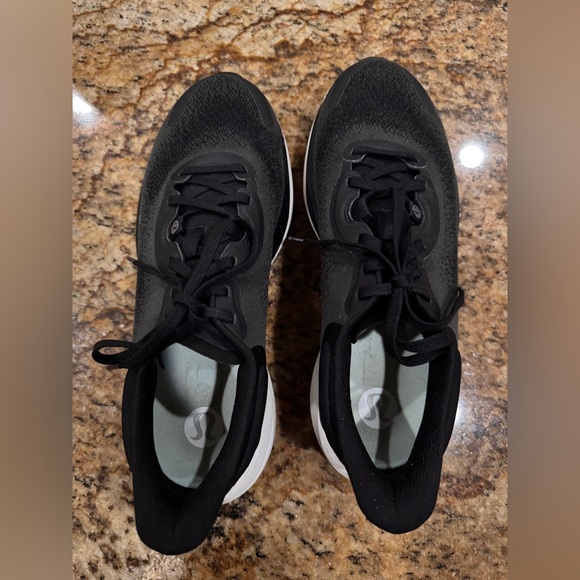 Lululemon women’s chargefeel 2 low workout shoe, size 9 - Picture 7 of 7